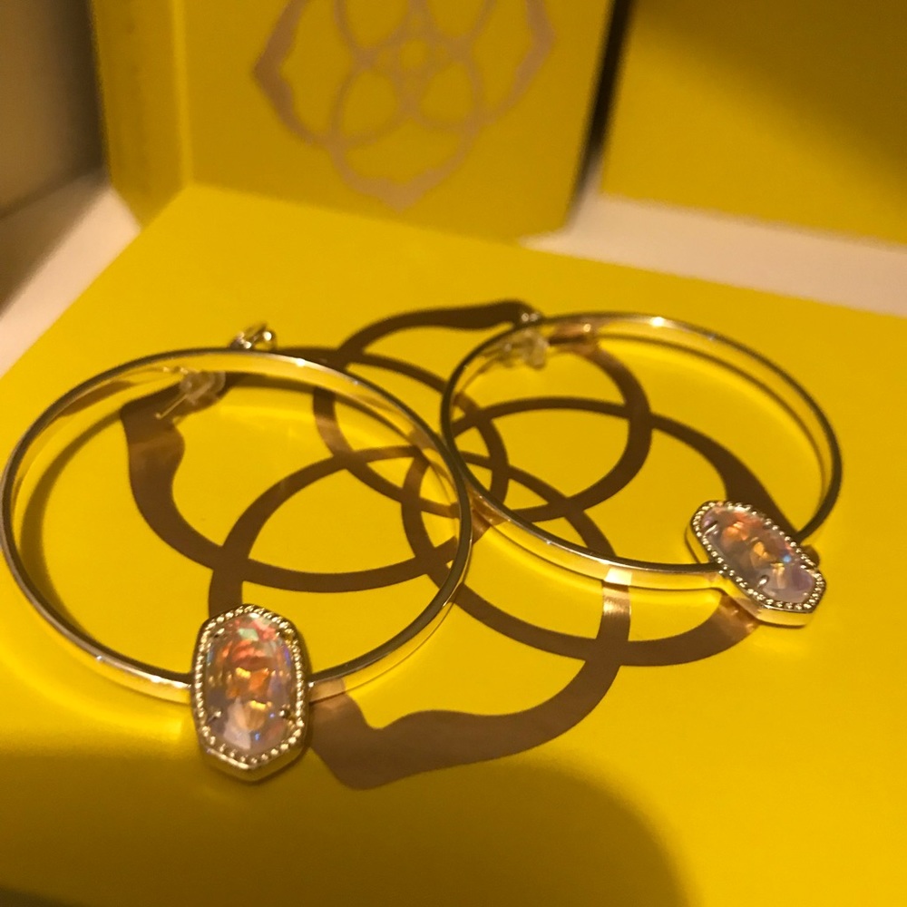 Kendra scott elora earrings